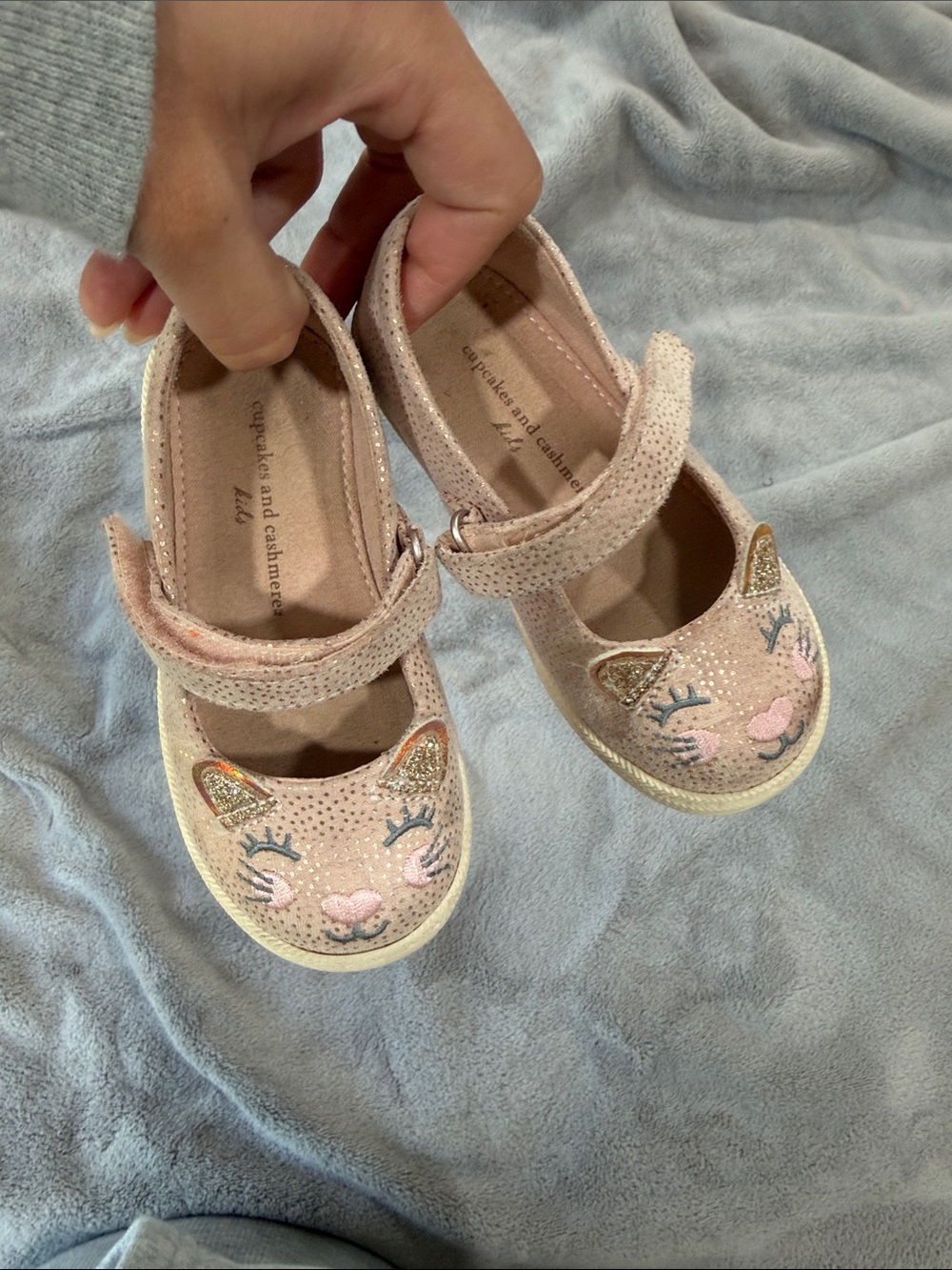 cupcakes & cashmere Blush Pink Cat Mary Jane size 6 Toddler Shoes